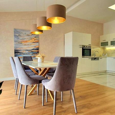 Grey House Apartment Makarska Exterior photo