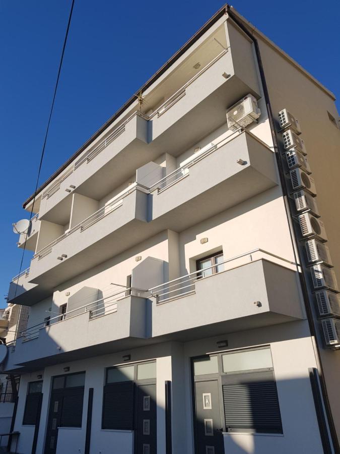 Grey House Apartment Makarska Exterior photo