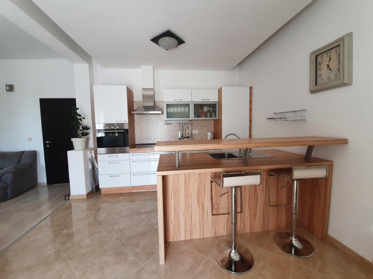Grey House Apartment Makarska Exterior photo
