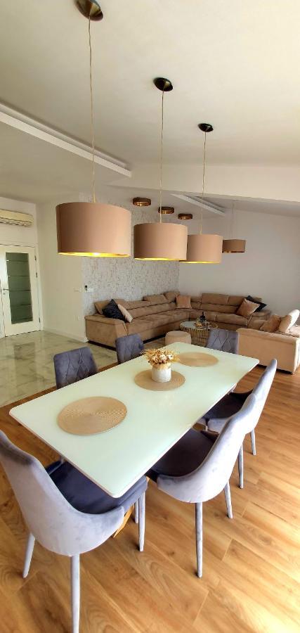 Grey House Apartment Makarska Exterior photo